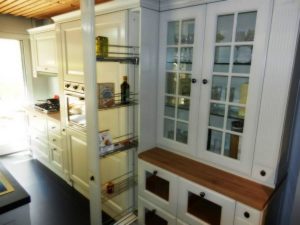 cocina baltimora exposicion mueble alto estanterias extraibles